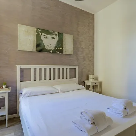 Yourbanflat Clock Tower Apartament